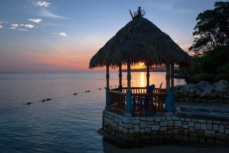 Hermosa Cove Villa Resort & Suites Ocho Rios Zewnętrze zdjęcie