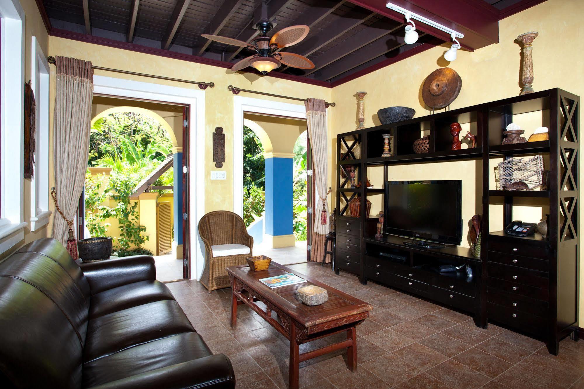 Hermosa Cove Villa Resort & Suites Ocho Rios Zewnętrze zdjęcie
